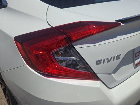 Used 2020 Honda Civic Sport image 32