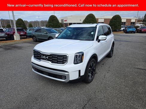Used 2025 Kia Telluride AWD image 1