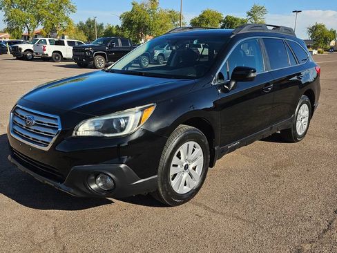 Used 2017 Subaru Outback 2.5i Premium AWD/4WD image 4