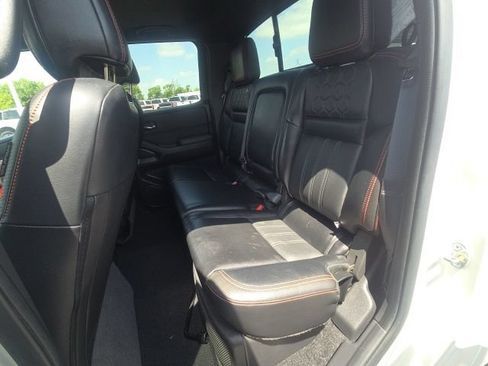 Used 2023 Nissan Frontier PRO-4X w/ Pro-4X Premium Package AWD/4WD image 13