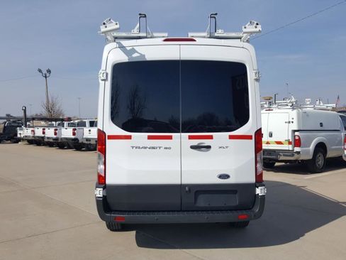 Used 2017 Ford Transit 150 XLT image 8