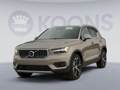 New 2022 Volvo XC40 T5 Inscription w/ Advanced Package