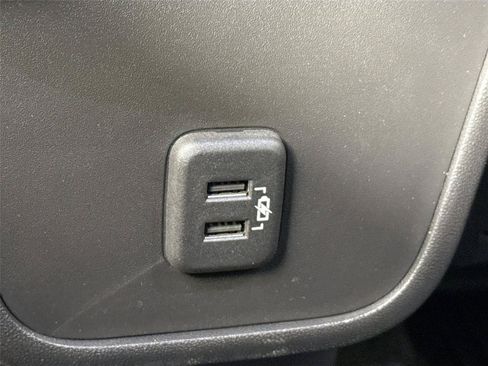 Used 2020 Chevrolet Equinox LS FWD image 34