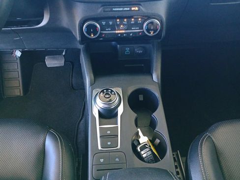 Used 2022 Ford Escape SEL FWD image 12