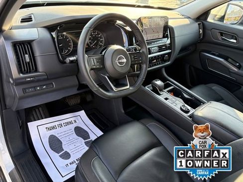 Used 2023 Nissan Pathfinder SL w/ Lighting Package (N92) image 22