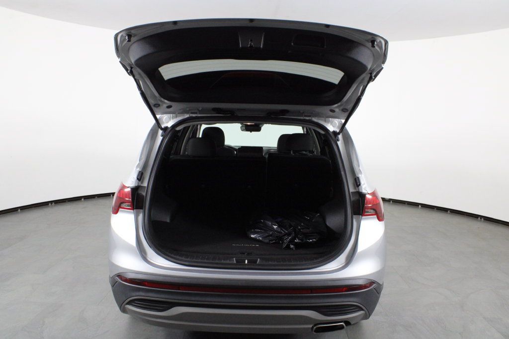 Certified 2023 Hyundai Santa Fe SE w/ Cargo Package FWD image 16