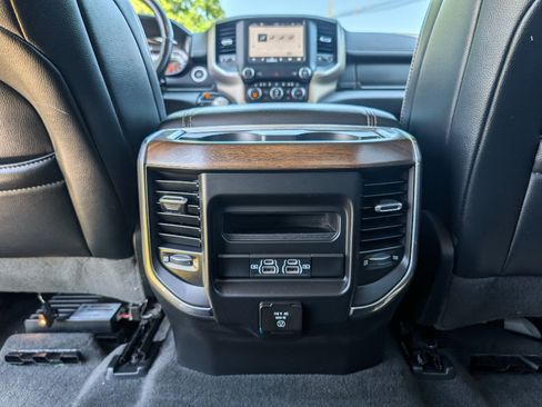 Used 2022 RAM 1500 Laramie AWD/4WD image 21