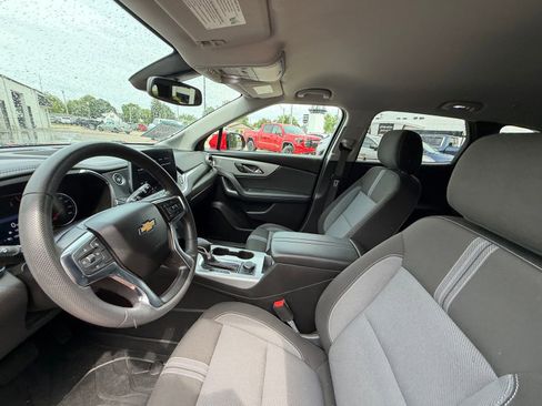 Used 2024 Chevrolet Blazer LT w/ Convenience Package FWD image 4