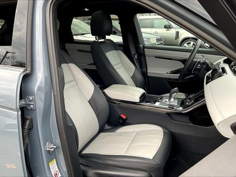 Used 2023 Land Rover Range Rover Evoque R-Dynamic SE AWD/4WD image 10