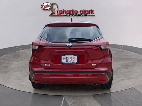 Certified 2023 Nissan Kicks SR w/ SR Premium Package FWD image 4