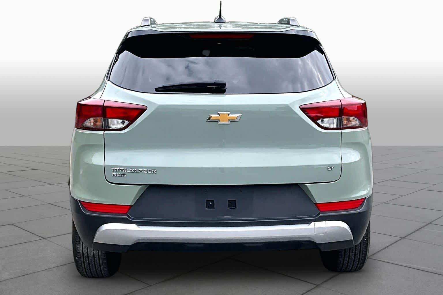Used 2026 Chevrolet TrailBlazer LT AWD/4WD image 5