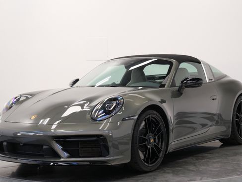 Used 2022 Porsche 911 Targa 4 GTS image 5