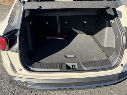 New 2026 Chevrolet Trax ACTIV w/ Sunroof Package image 5