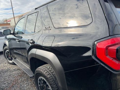 Used 2025 Toyota 4Runner TRD Off-Road image 5