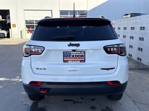Used 2023 Jeep Compass Trailhawk image 5