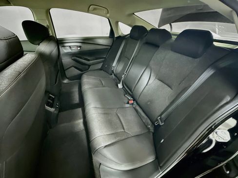 Used 2025 Honda Accord LX image 25