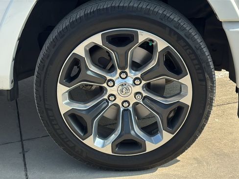 Used 2020 RAM 1500 Limited image 32