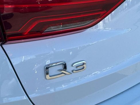 Used 2024 Audi Q3 2.0T Premium image 6