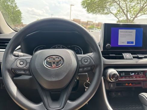 Used 2025 Toyota RAV4 LE image 10