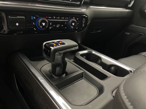Used 2023 Chevrolet Silverado 1500 LTZ w/ LTZ Convenience Package II AWD/4WD image 27