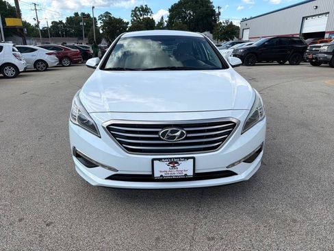 Used 2015 Hyundai Sonata SE FWD image 3