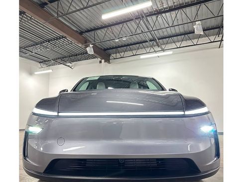 Used 2026 Tesla Model Y Long Range AWD/4WD image 4