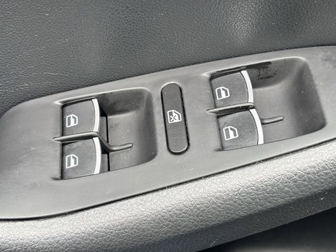 Used 2016 Volkswagen Jetta SEL image 17