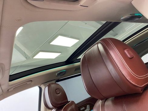 Used 2021 Mercedes-Benz Maybach GLS 600 4MATIC image 22