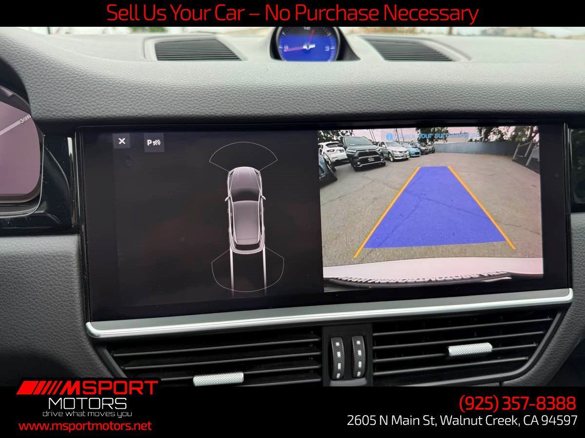 Used 2021 Porsche Cayenne AWD/4WD image 25