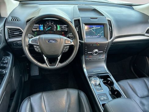 Used 2020 Ford Edge Titanium w/ Equipment Group 301A AWD/4WD image 25