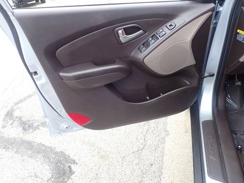Used 2012 Hyundai Tucson GLS AWD/4WD image 9