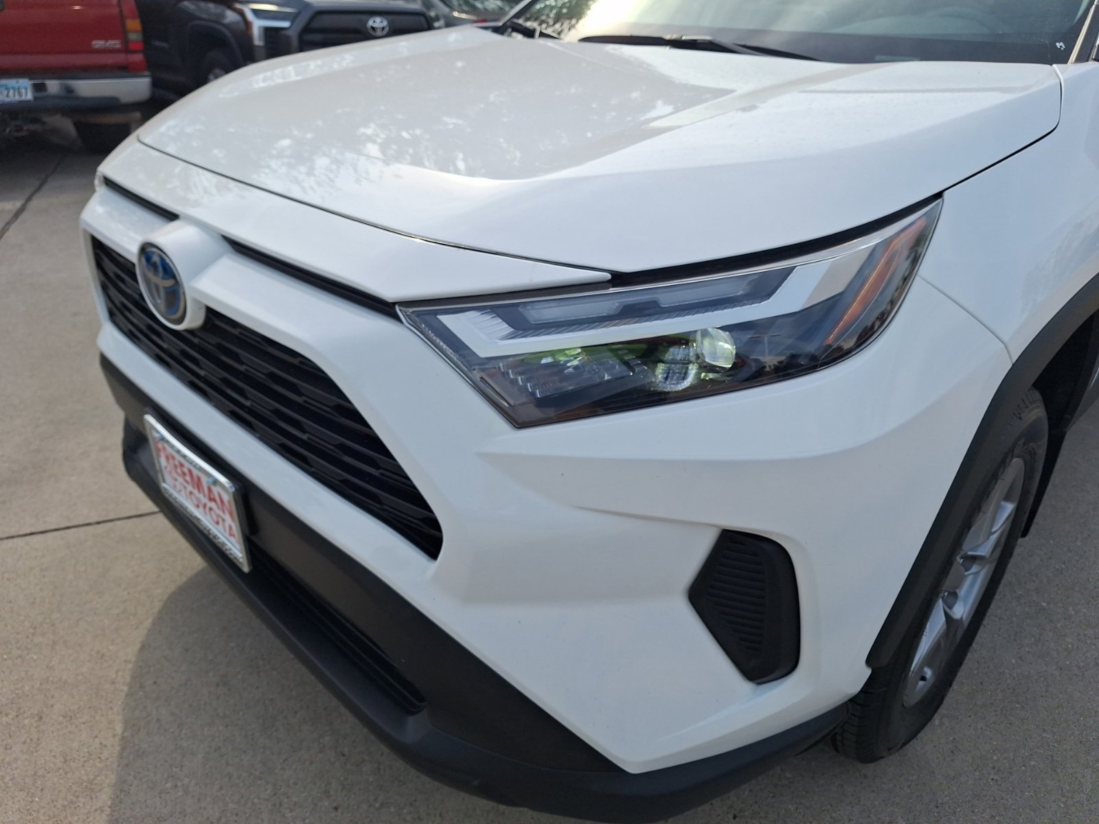 Used 2024 Toyota RAV4 XLE w/ Convenience Package AWD/4WD image 10
