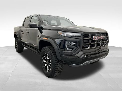 Used 2024 GMC Canyon AT4X AWD/4WD image 9