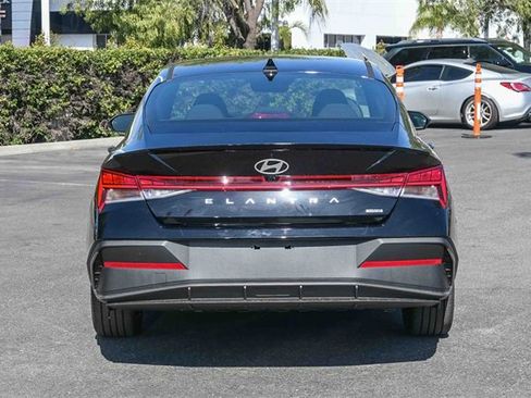 New 2026 Hyundai Elantra Sport image 6