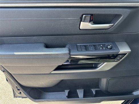 Used 2023 Toyota Tundra Limited image 18