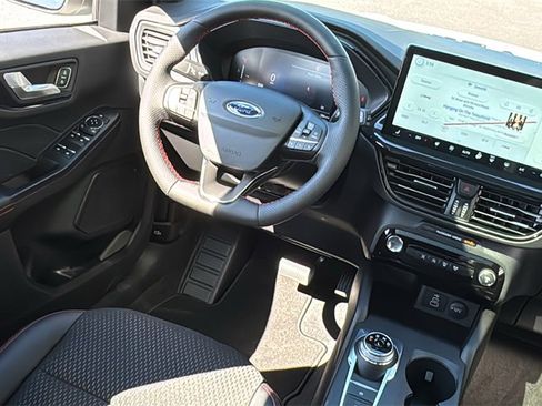 New 2025 Ford Escape ST-Line w/ Tech Pack #1 image 18