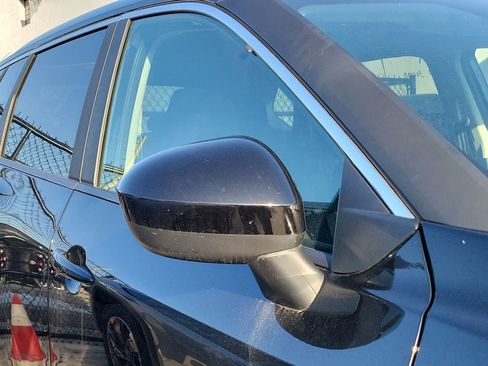 Used 2025 Nissan Rogue SV image 4