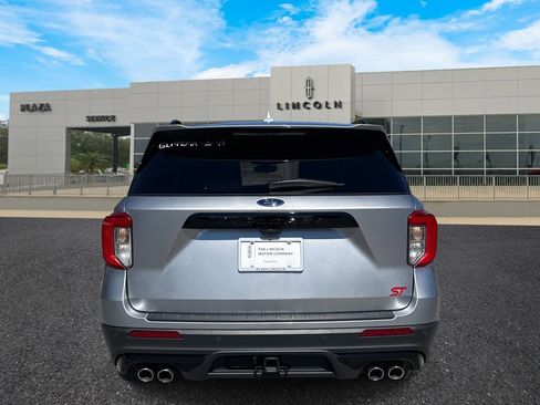 Used 2020 Ford Explorer ST w/ ST Street Pack image 4