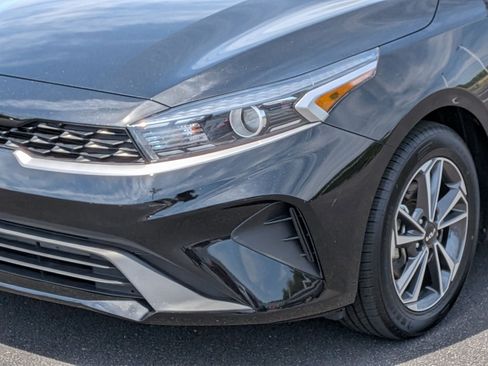 Used 2024 Kia Forte LXS FWD image 9