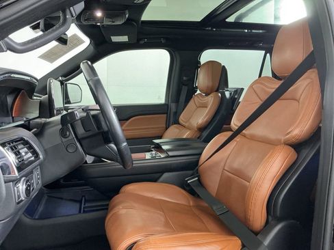 Used 2020 Lincoln Navigator Reserve w/ Equipment Group 208A Reserve image 24