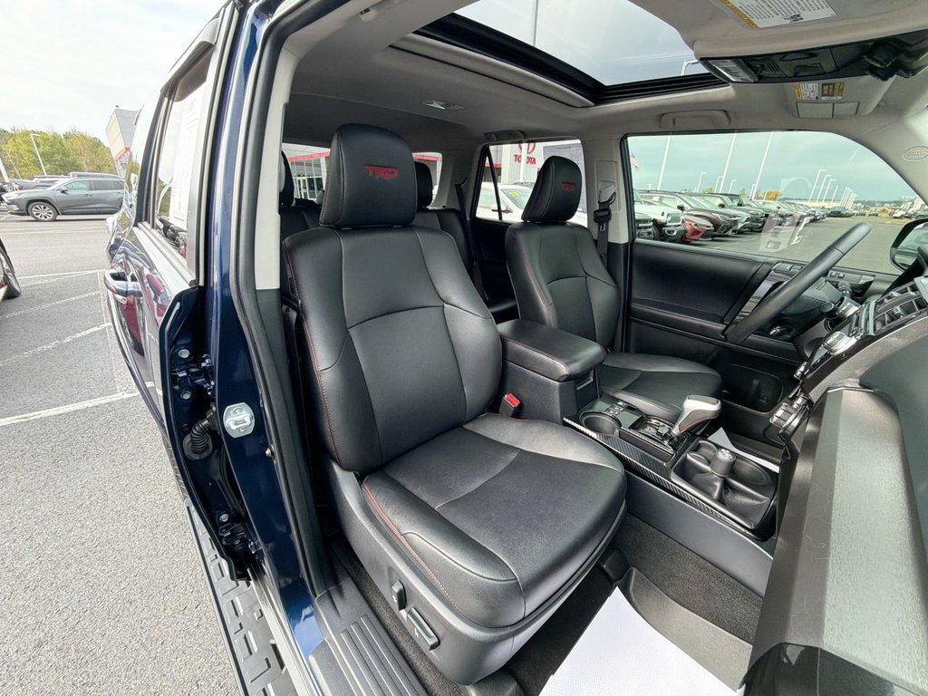 Used 2019 Toyota 4Runner TRD Off-Road Premium AWD/4WD image 32