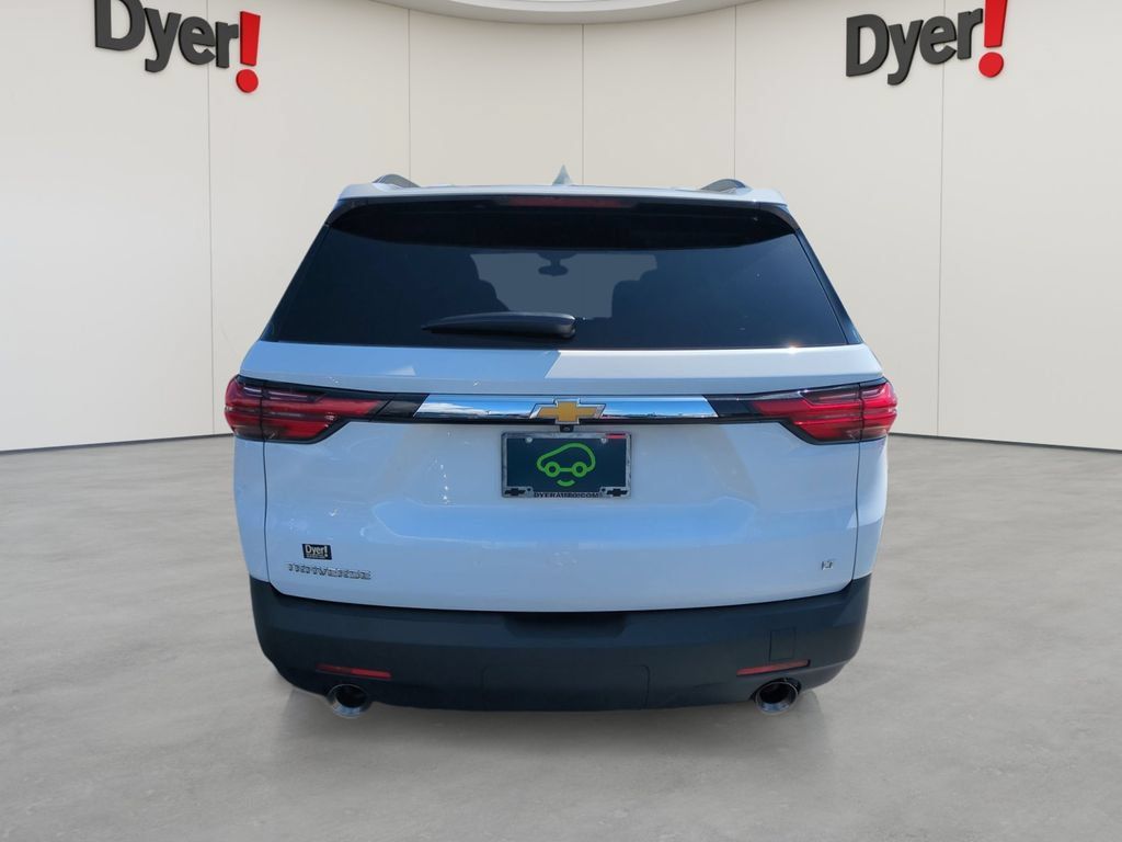 Used 2023 Chevrolet Traverse LT FWD image 4