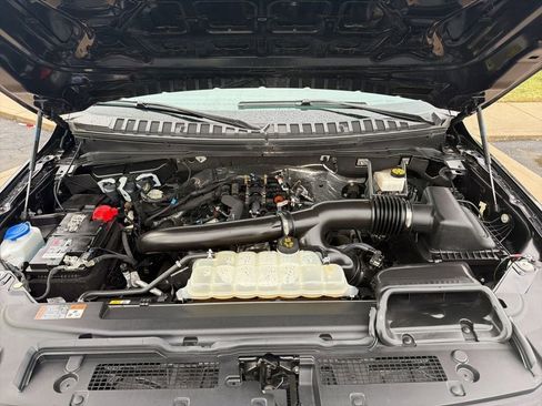 Used 2024 Ford Expedition Limited image 29