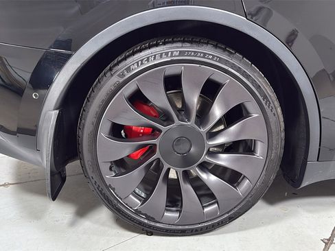 Used 2022 Tesla Model Y Performance image 22