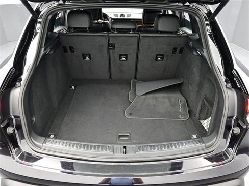 Used 2022 Porsche Macan image 16