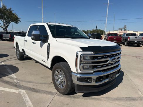 Used 2025 Ford F350 Lariat w/ Lariat Ultimate Package AWD/4WD image 2