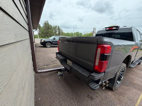 Used 2020 Ford F250 XL w/ STX Appearance Package AWD/4WD image 4
