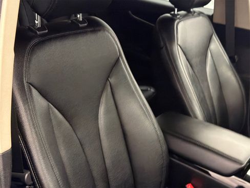 Certified 2023 Lincoln Nautilus AWD image 12