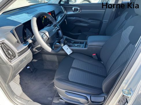 New 2026 Kia Sorento LX image 9