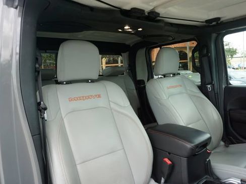 Used 2021 Jeep Gladiator Mojave w/ Dual Top Group AWD/4WD image 2